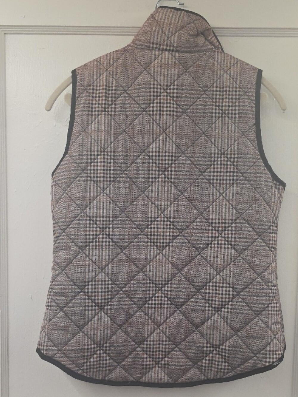 British Khaki Plaid Quilted Vest Small Equestrian Preppy Gold Hardware - Picture 5 of 7